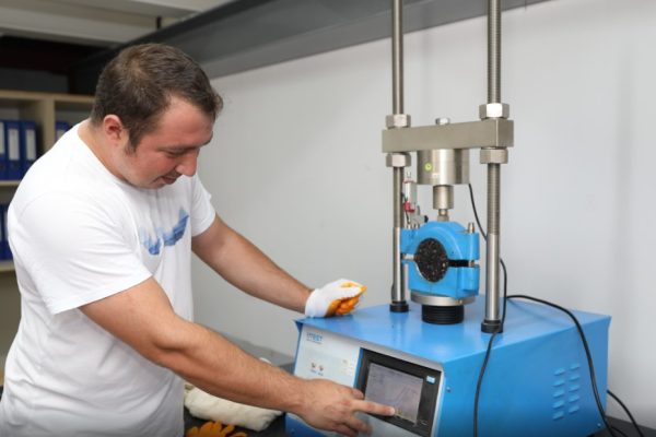 Samsun’da Kaliteli Altyapı İçin Laboratuvar Güvencesi