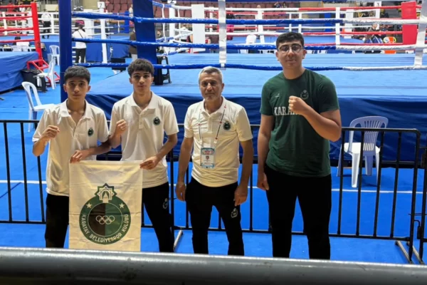 Karataylı Sporcular Kick Boks Alanında İki Ödül Kazandı!