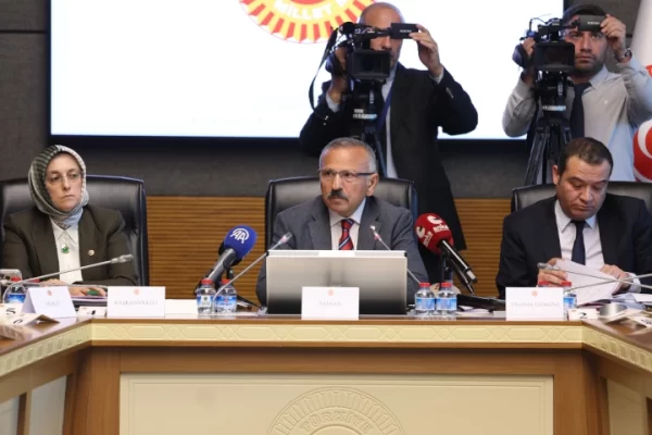 TBMM’de Eğitimde Şiddet ve Dijital Tehditler Tartışılıyor