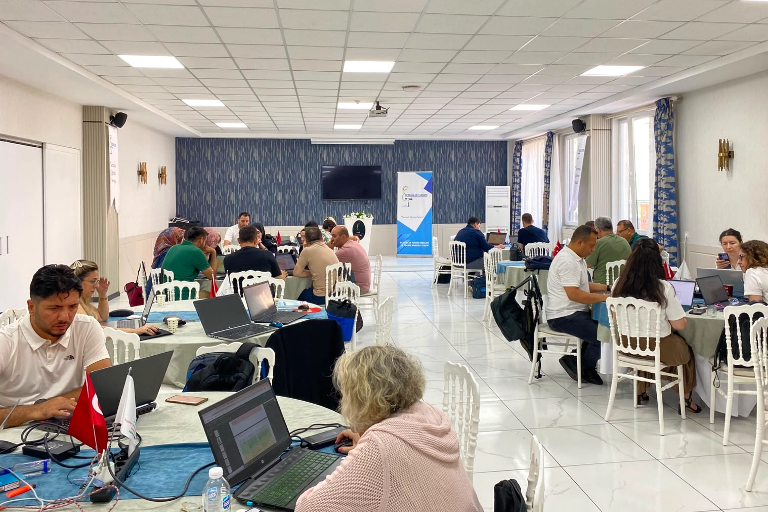 Sakarya’da Eğitimde Dönüm Noktası: TYMM Soru Yazım Çalıştayı Hayata Geçti!