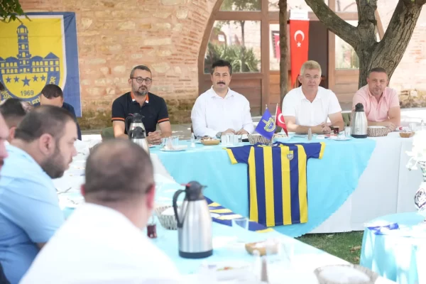 Yenişehir Belediyespor’da Yeni Sezon Öncesi Yönetim Toplantısı Gerçekleşti!