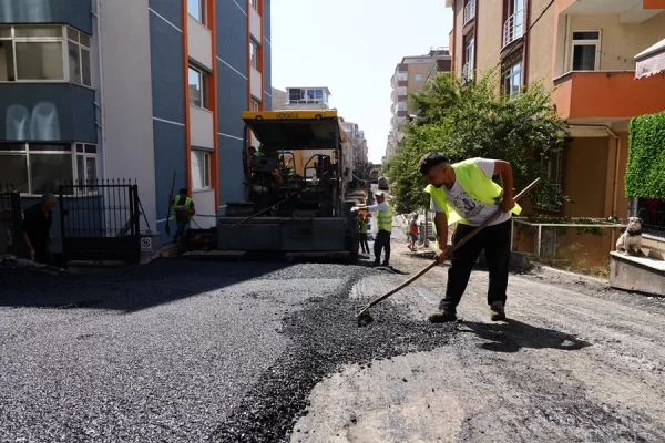 Maltepe’de Yol Yenileme Çalışmaları Tüm Hızıyla Devam Ediyor!