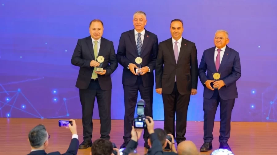 Kayseri’ye Çevreci Projeyle Ödül: Büyükkılıç’tan Yeşil Dönüşüm Vurgusu