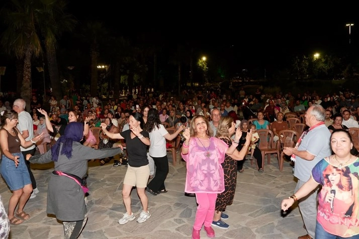 Denizli Yaz Konserleriyle Açık Hava Festivaline Döndü