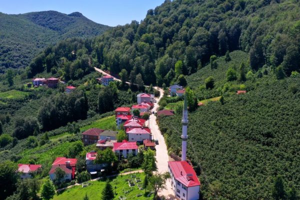 Ordu’da Ulaşım Atağı: Aybastı’ya Beton Yol