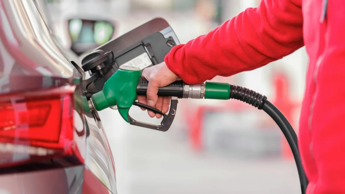 Akaryakıt Fiyatlarında Değişim Bekleniyor: Benzin ve Motorin Güncellemesi