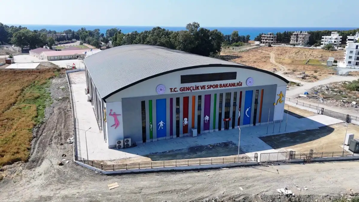 Arsuz’da 1000 Kişilik Modern Spor Salonu Açılıyor!