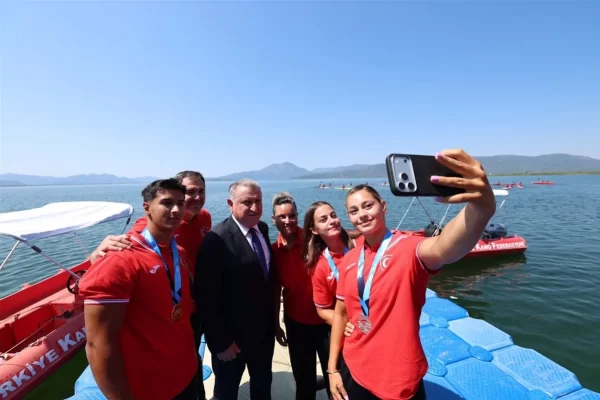 Muğla’da Bakan Dr. Osman Aşkın Bak’tan Önemli Açıklamalar