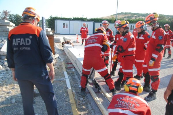 Balıkesir İtfaiyesi, AFAD Akreditasyonunu Başarıyla Gerçekleştirdi!