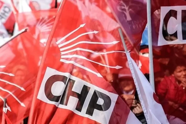 CHP Antalya’daki Grup Toplantısında Kriz Ortaya Çıktı