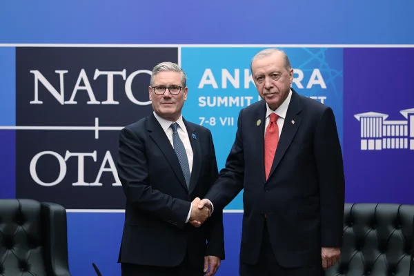 Cumhurbaşkanı Erdoğan, Birleşik Krallık Başbakanı Starmer ile Görüştü