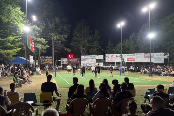 Bayramcı Köyü’nde 20. Yıl Voleybol Turnuvası Coşkuyla Başladı