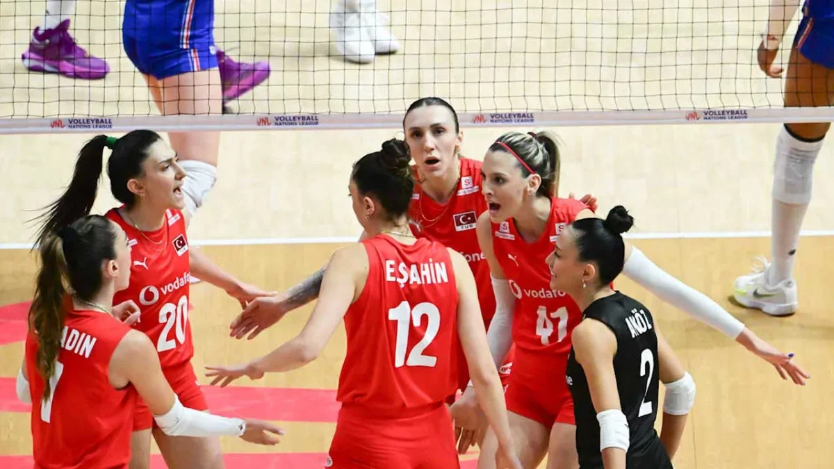 Filenin Sultanları VNL’ye Moralle Gidiyor: Tayland’ı 3-1 Yendi