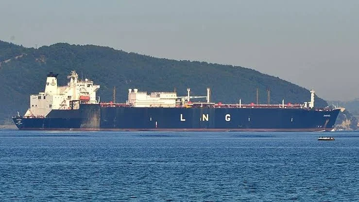 İran, Hürmüz Boğazı’ndaki tanker patlamaları hakkında bilgi verdi