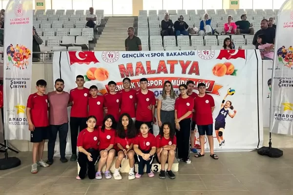 Kars Yüzme Takımı, Türkiye Finalleri’nde Fırtına Gibi Esti
