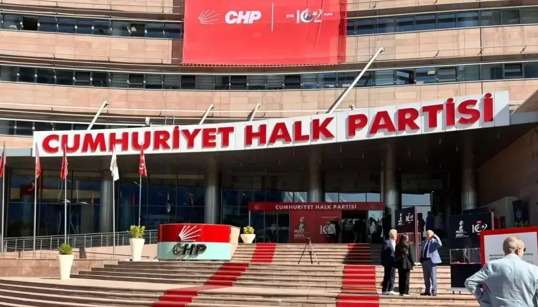 Mahkeme, CHP İstanbul İl Yönetimi Üzerindeki Tedbir Kararını Uzattı