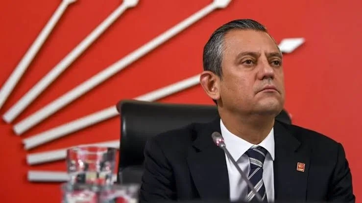 Özgür Özel’in Ekibi Kurultay İçin Olağanüstü Başvuru Yaptı