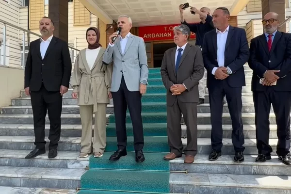 Vali Çiçekli: “İdarecilik Zor Bir Görev, Büyük Yanılgılar Yaşadım”