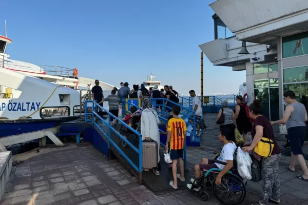 İzmir’den Urla ve Mordoğan’a Yaz Seferlerine Yoğun İlgi