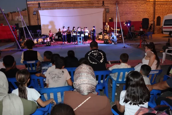 Uçan Halı Festivali Midyat’ta Renkli Görüntülere Sahne Oldu