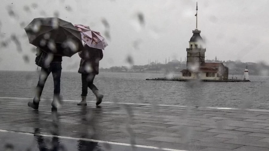 İstanbul İçin Yağış Uyarısı: Sıcaklıklar Mevsim Normallerinin Altına İnecek