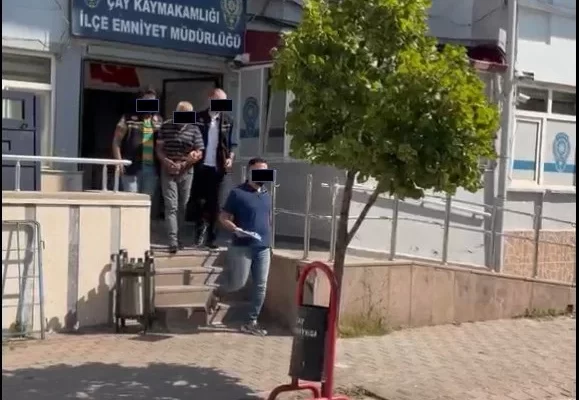 Afyonkarahisar’da 15 yıl hapis cezası bulunan firari yakalandı