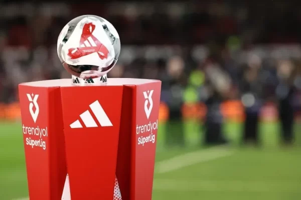FIFA’dan Süper Lig ve alt lig ekiplerine transfer yaptırımı