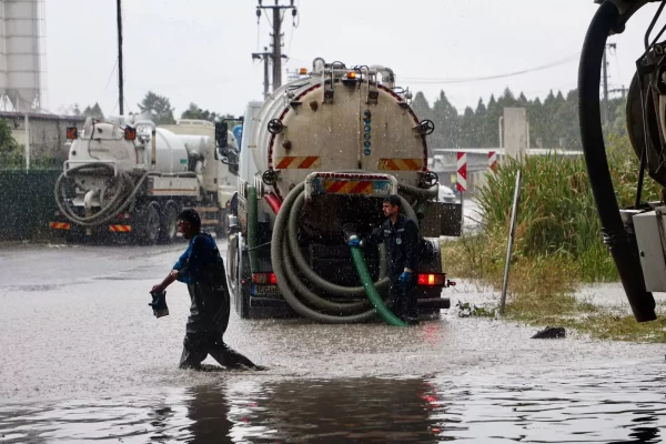 Sakarya’da Sağanak Sonrası SASKİ Ekipleri Sahada: 410 Personel, 145 Araç