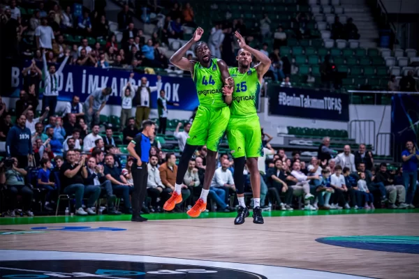 TOFAŞ’tan EuroCup’a Galibiyetle Başlangıç: NINERS Chemnitz’i Mağlup Etti