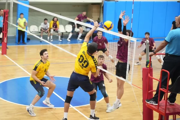 Yenişehir Belediyespor Voleybolda Sezona İki Galibiyetle Başladı